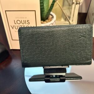Louis Vuitton Tiaga leather Wallet